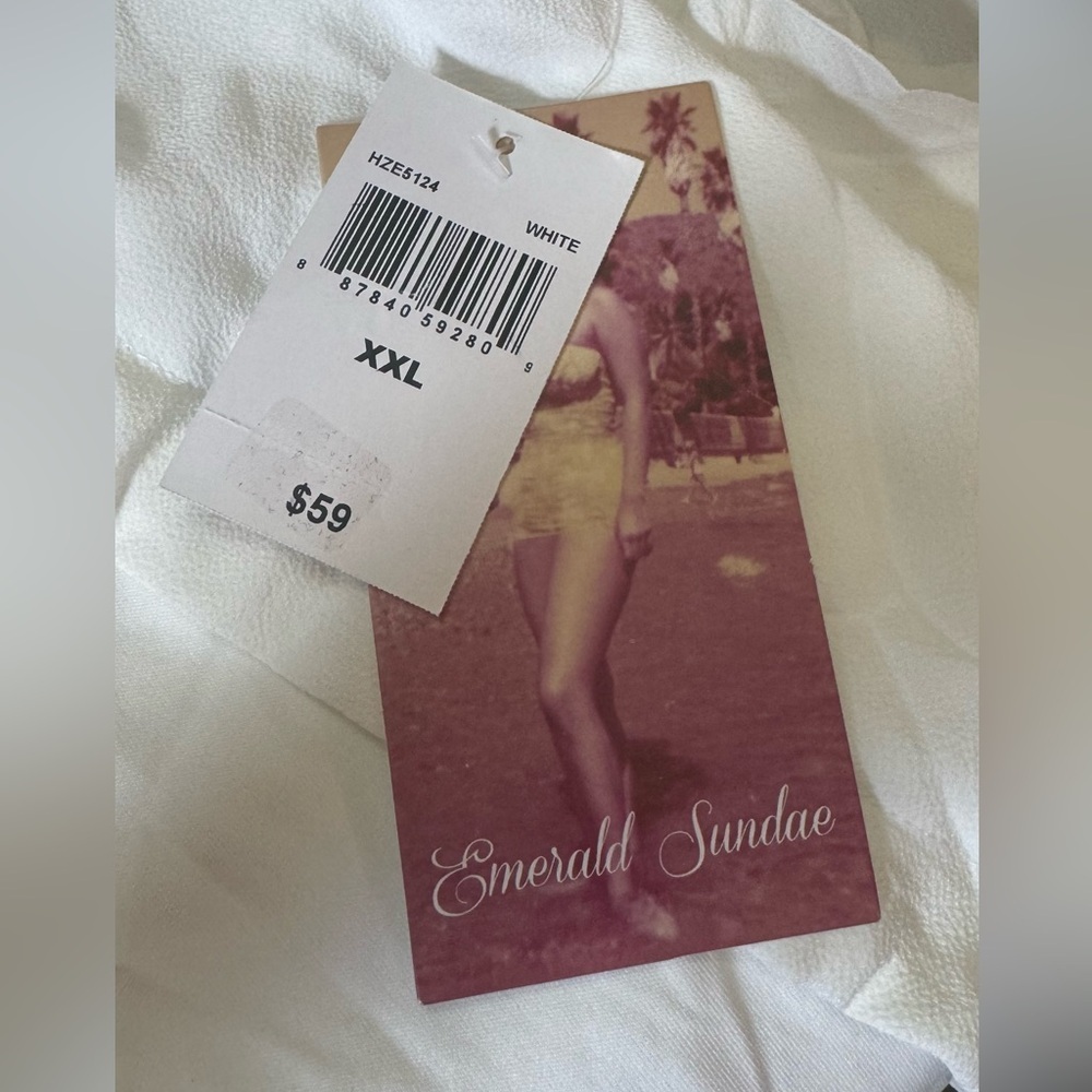 Emerald Sundae Juniors Short Sleeve Fit + Flare Dress - Picture 2 of 5